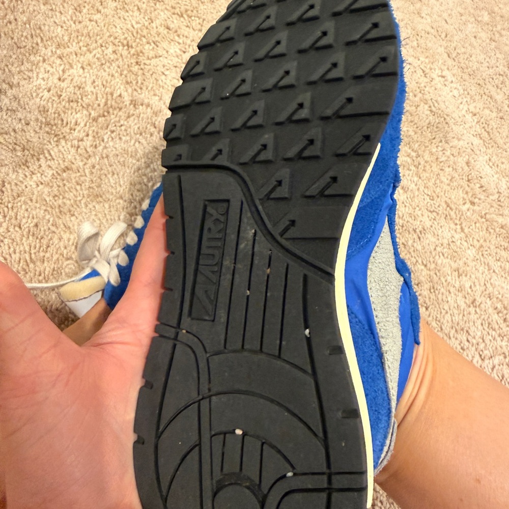 Autry Women's Blue Sneakers - Picture 8 of 8
